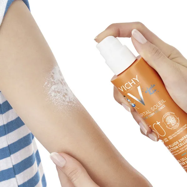 VICHY CAPITAL SOLEIL VODENI FLUID U SPREJU ZA DECU SPF50 200ML